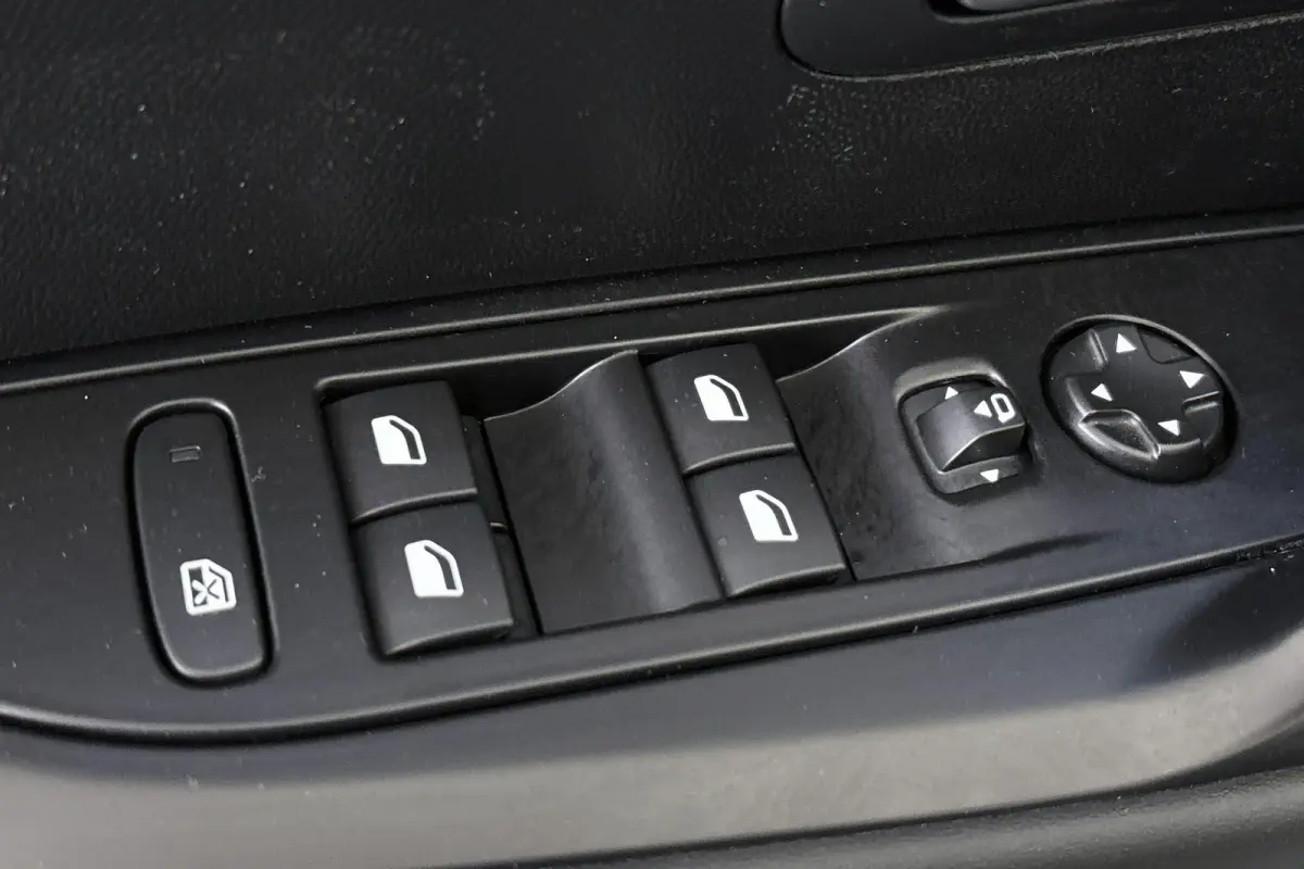 1.2 Hybrid 145 e-DCS6 GT Panoramadak Adaptieve Cruise Keyless LED