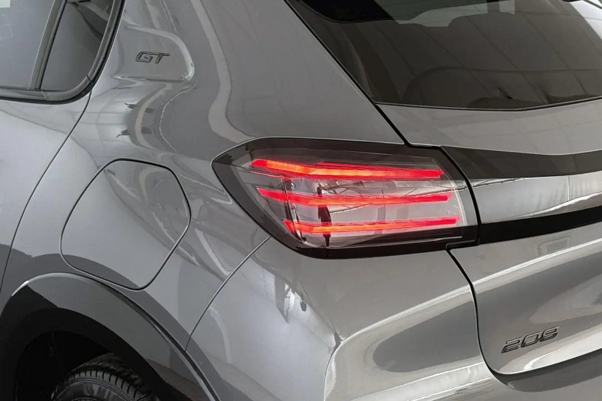 1.2 Hybrid 145 e-DCS6 GT Panoramadak Adaptieve Cruise Keyless LED