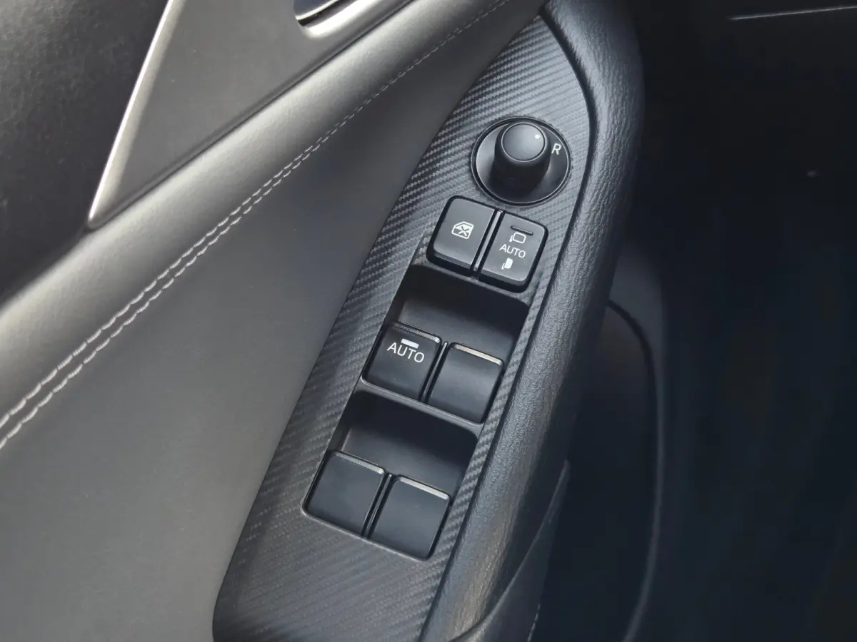 2.0 SkyActiv-G 120 SkyLease | Achteruitrij assistent | Binnenspiegel automatisch dimmend | Cruise control