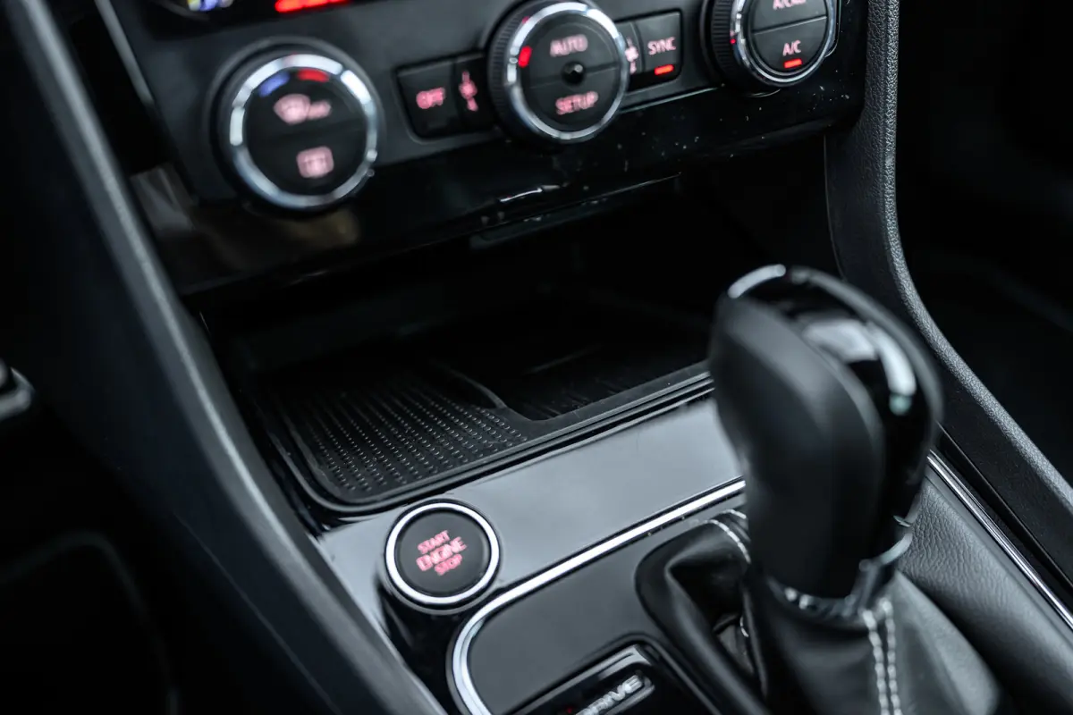 2.0 TSI CUPRA 300 4DRIVE Panoramadak |Camera|Lane-Assist|Acc|Dealer Onderhouden
