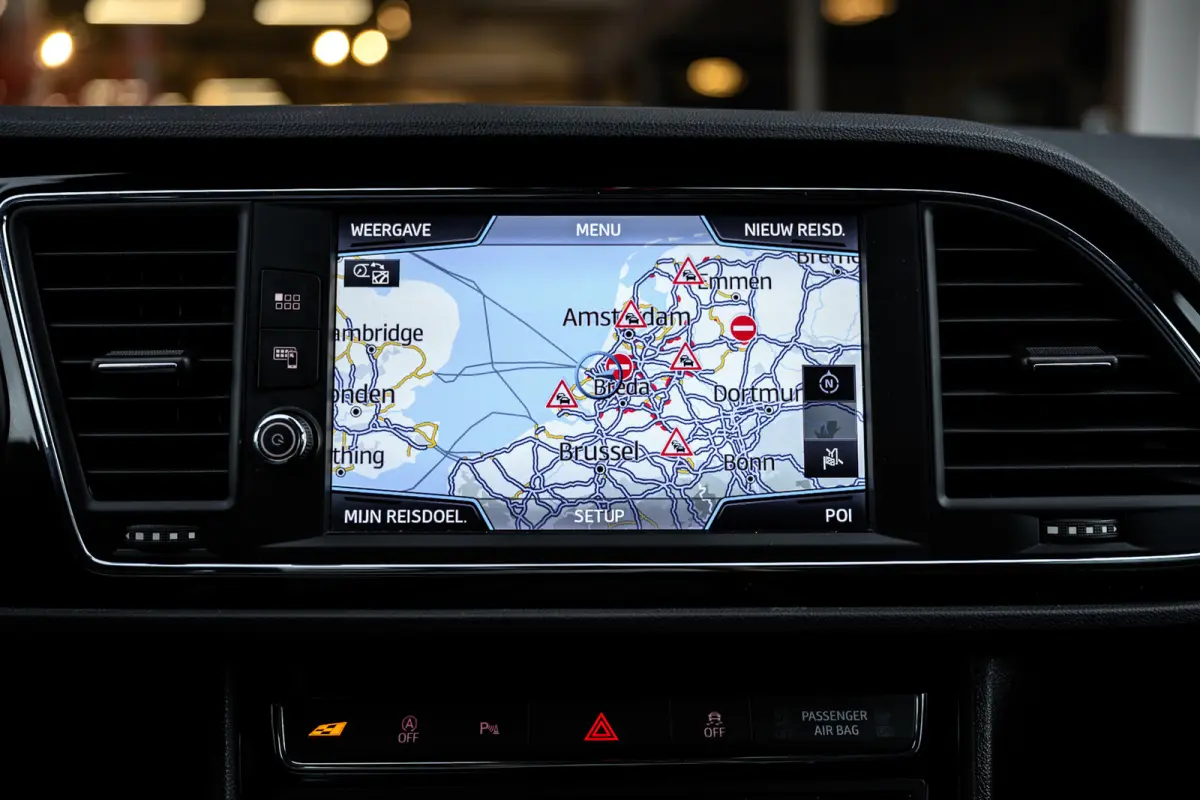 2.0 TSI CUPRA 300 4DRIVE Panoramadak |Camera|Lane-Assist|Acc|Dealer Onderhouden