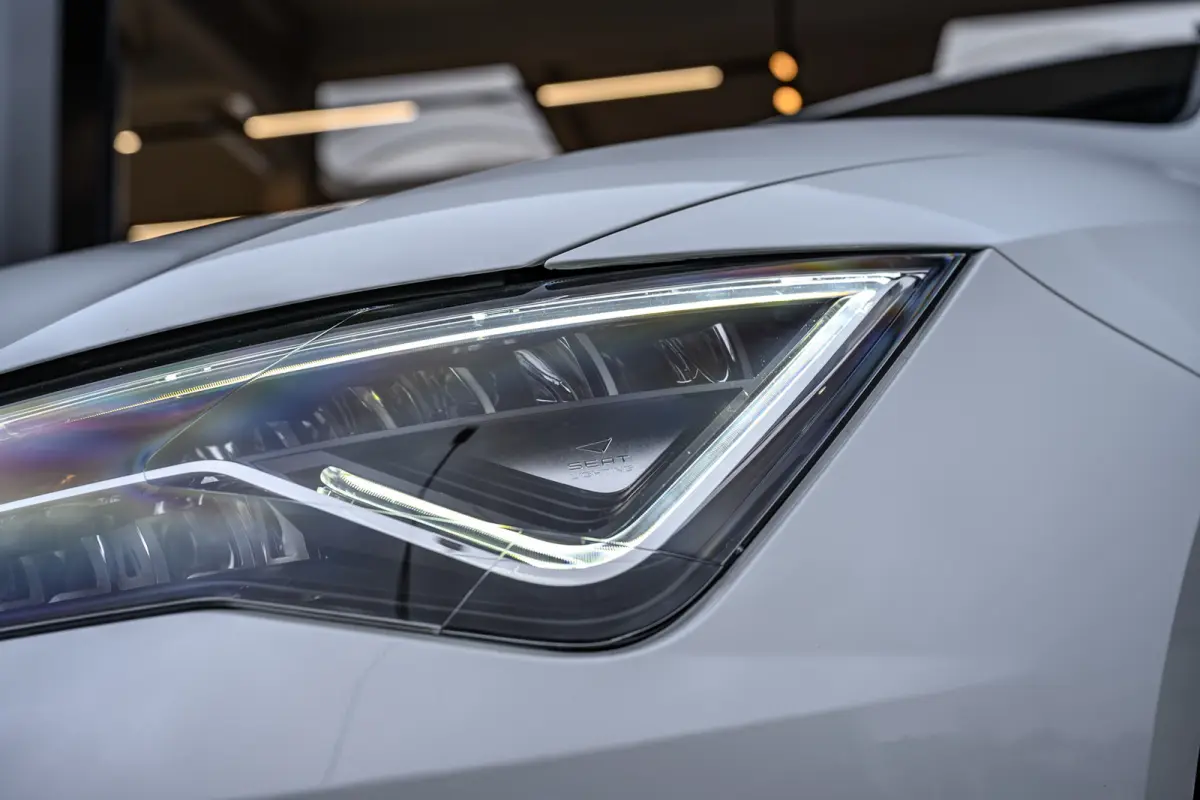 2.0 TSI CUPRA 300 4DRIVE Panoramadak |Camera|Lane-Assist|Acc|Dealer Onderhouden