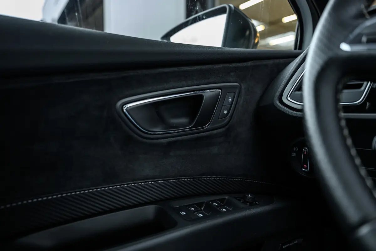 2.0 TSI CUPRA 300 4DRIVE Panoramadak |Camera|Lane-Assist|Acc|Dealer Onderhouden