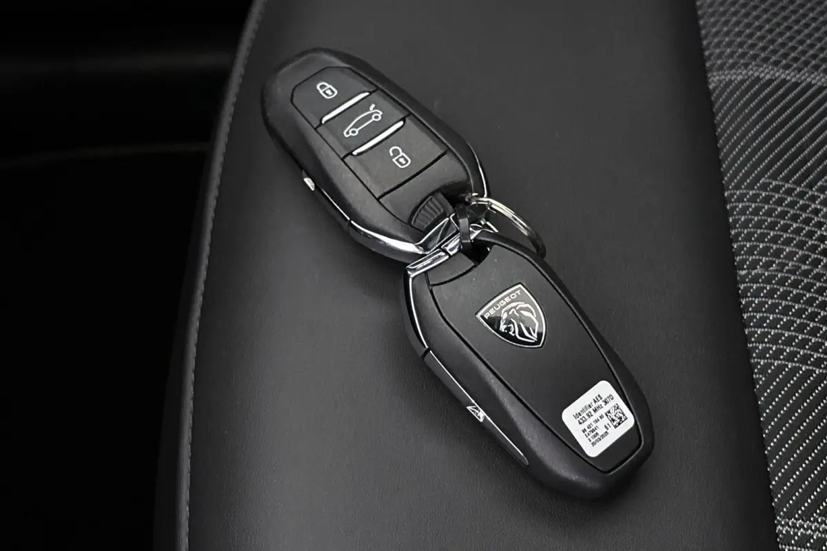 1.2 Hybrid 145 GT 7p 360 Camera Keyless Stoelverwarming