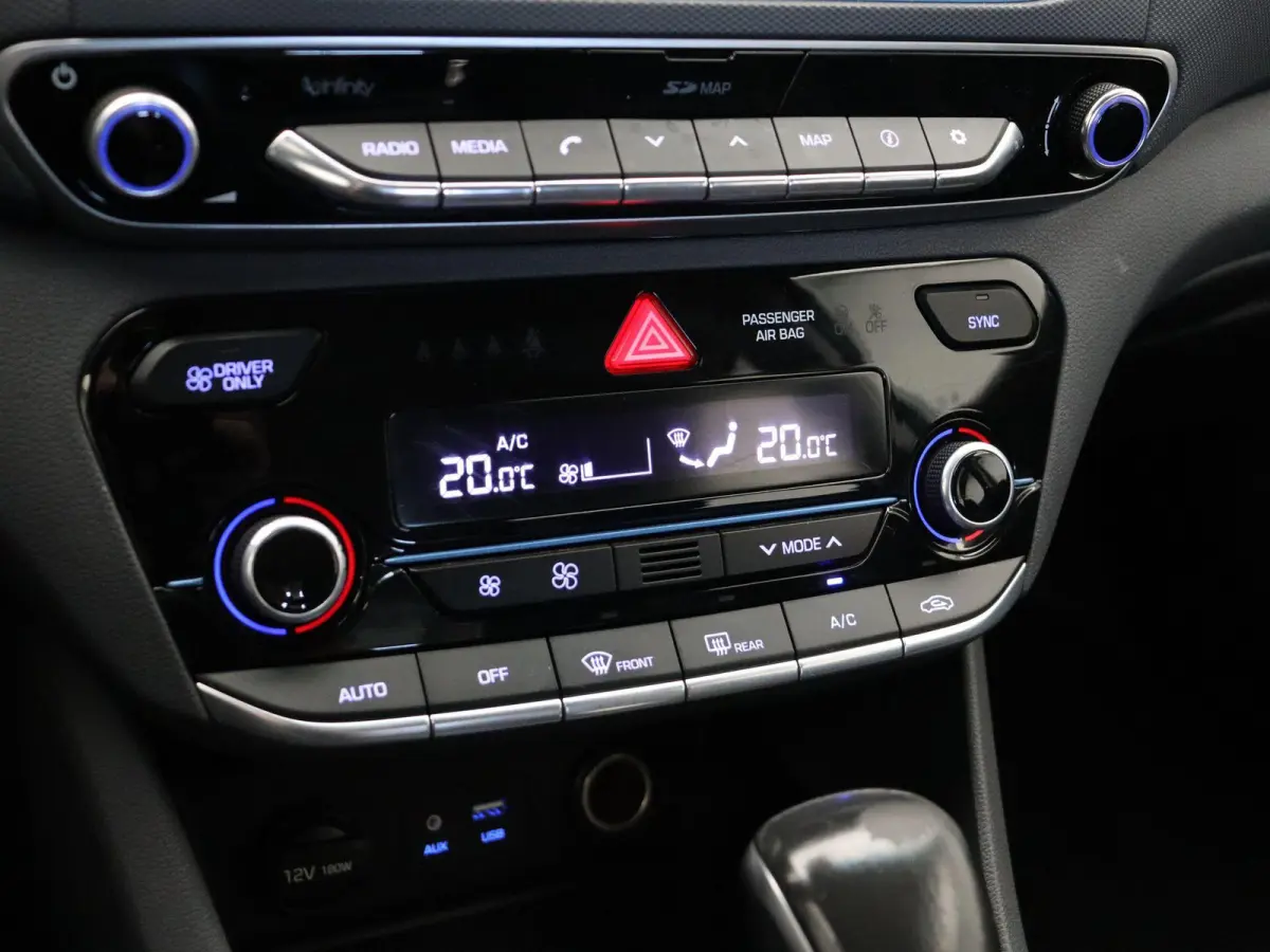 1.6 GDi Comfort | Adaptive cruise control | Climate control | PDC voor en achter | Achteruitrij camera | Navigatie |