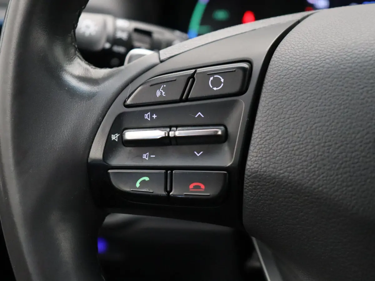 1.6 GDi Comfort | Adaptive cruise control | Climate control | PDC voor en achter | Achteruitrij camera | Navigatie |