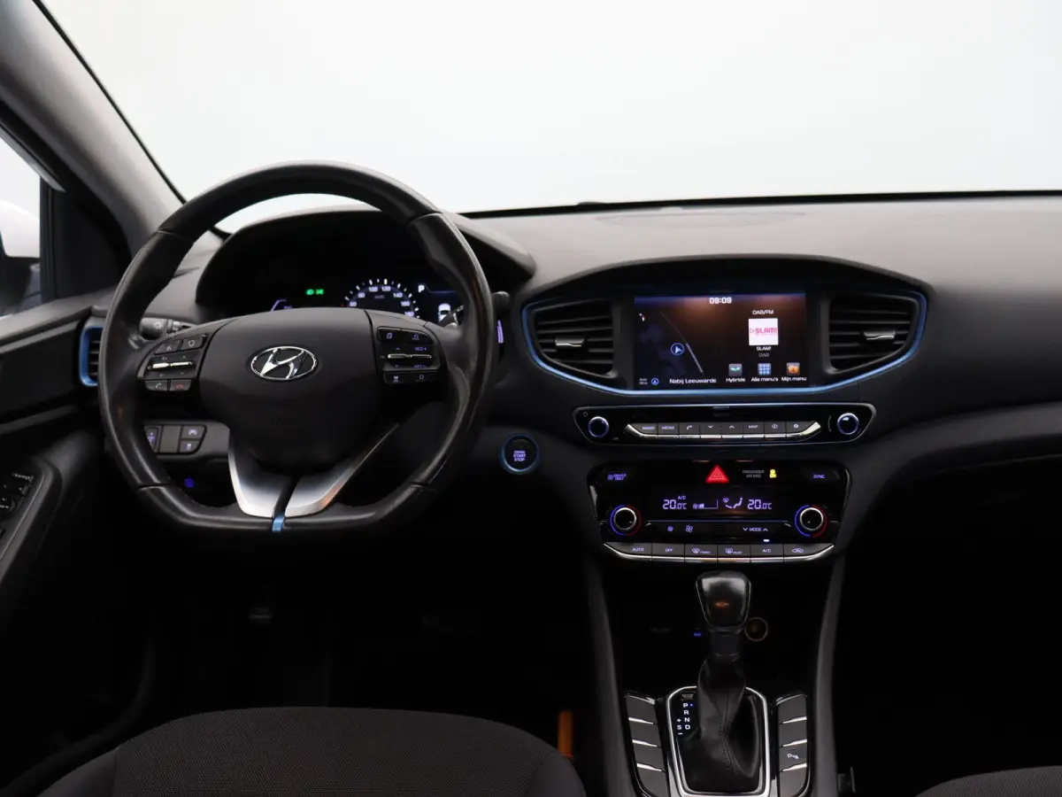 1.6 GDi Comfort | Adaptive cruise control | Climate control | PDC voor en achter | Achteruitrij camera | Navigatie |