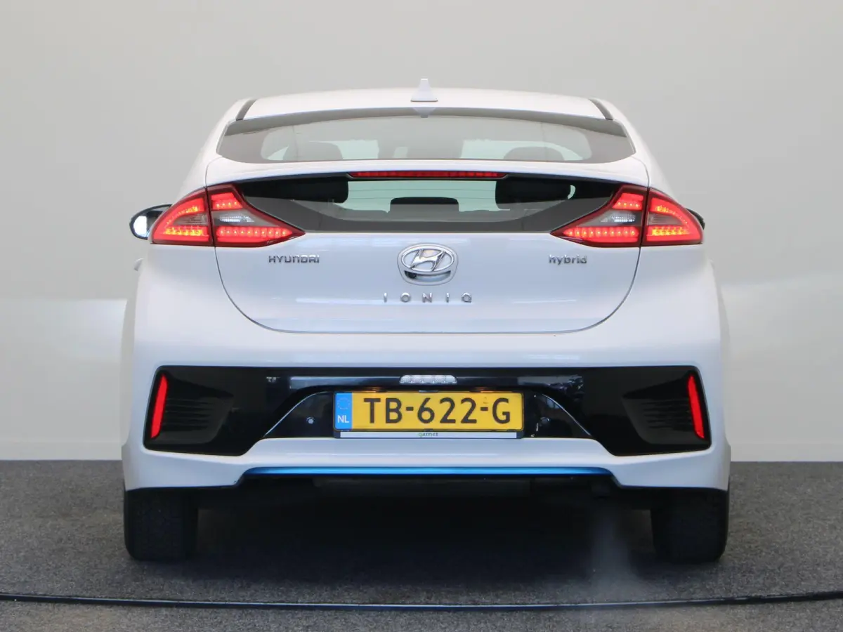 1.6 GDi Comfort | Adaptive cruise control | Climate control | PDC voor en achter | Achteruitrij camera | Navigatie |