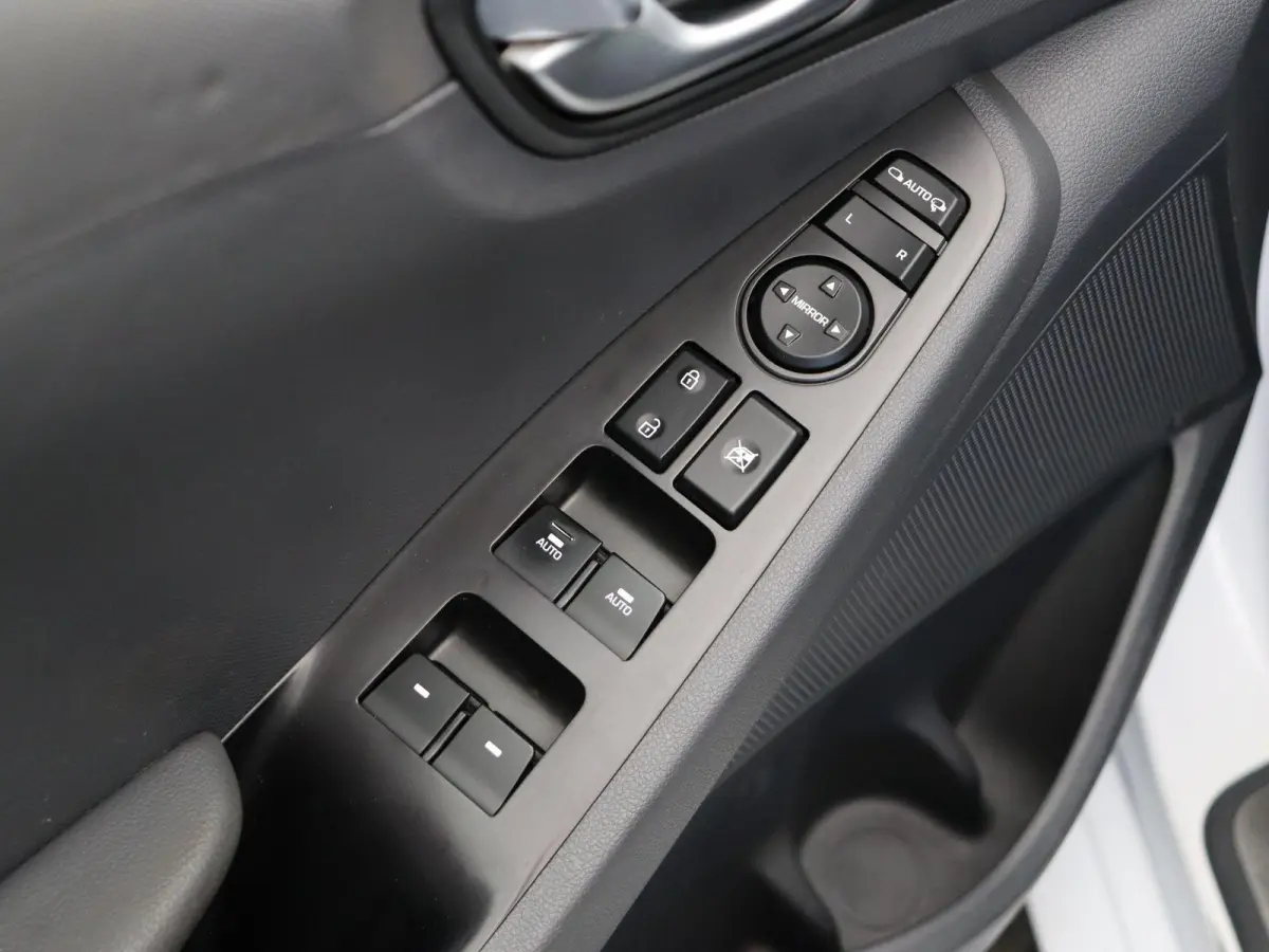 1.6 GDi Comfort | Adaptive cruise control | Climate control | PDC voor en achter | Achteruitrij camera | Navigatie |