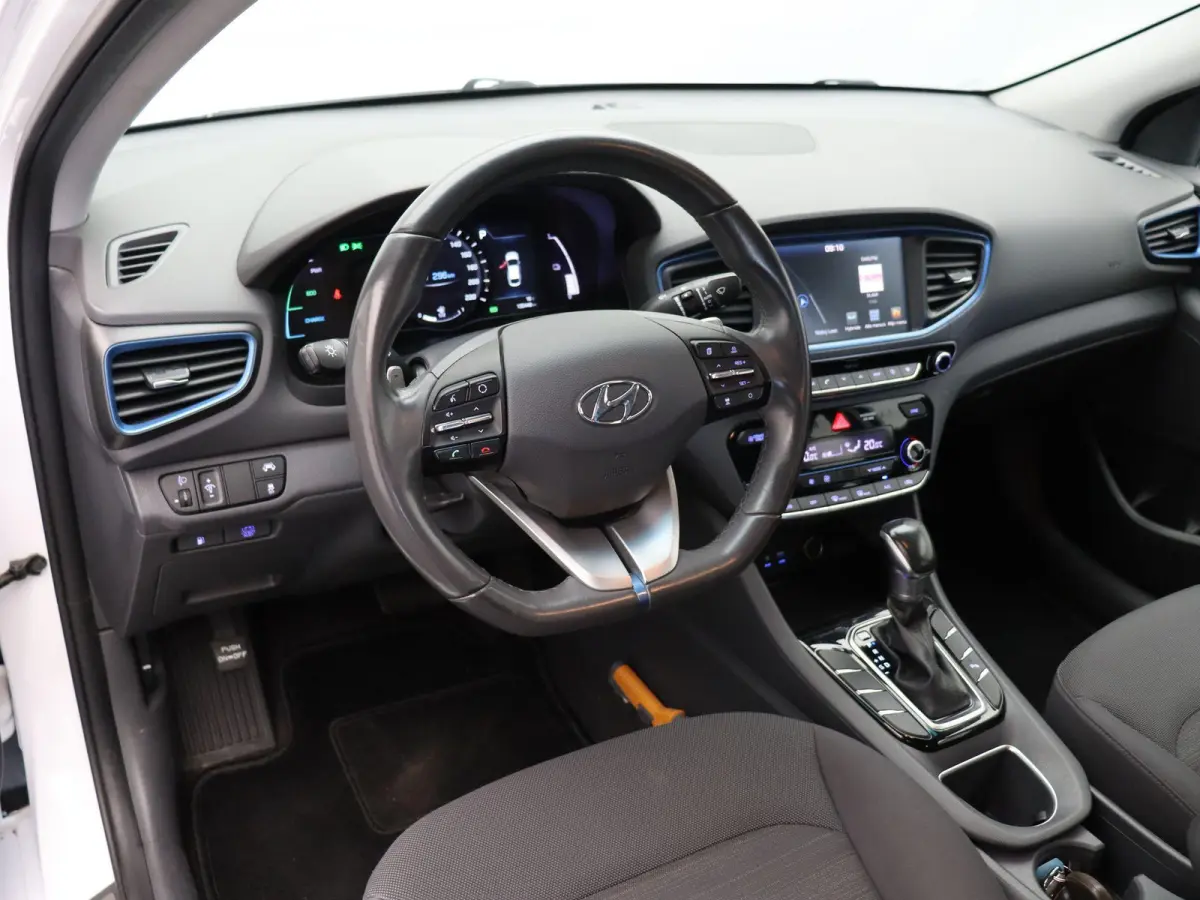 1.6 GDi Comfort | Adaptive cruise control | Climate control | PDC voor en achter | Achteruitrij camera | Navigatie |