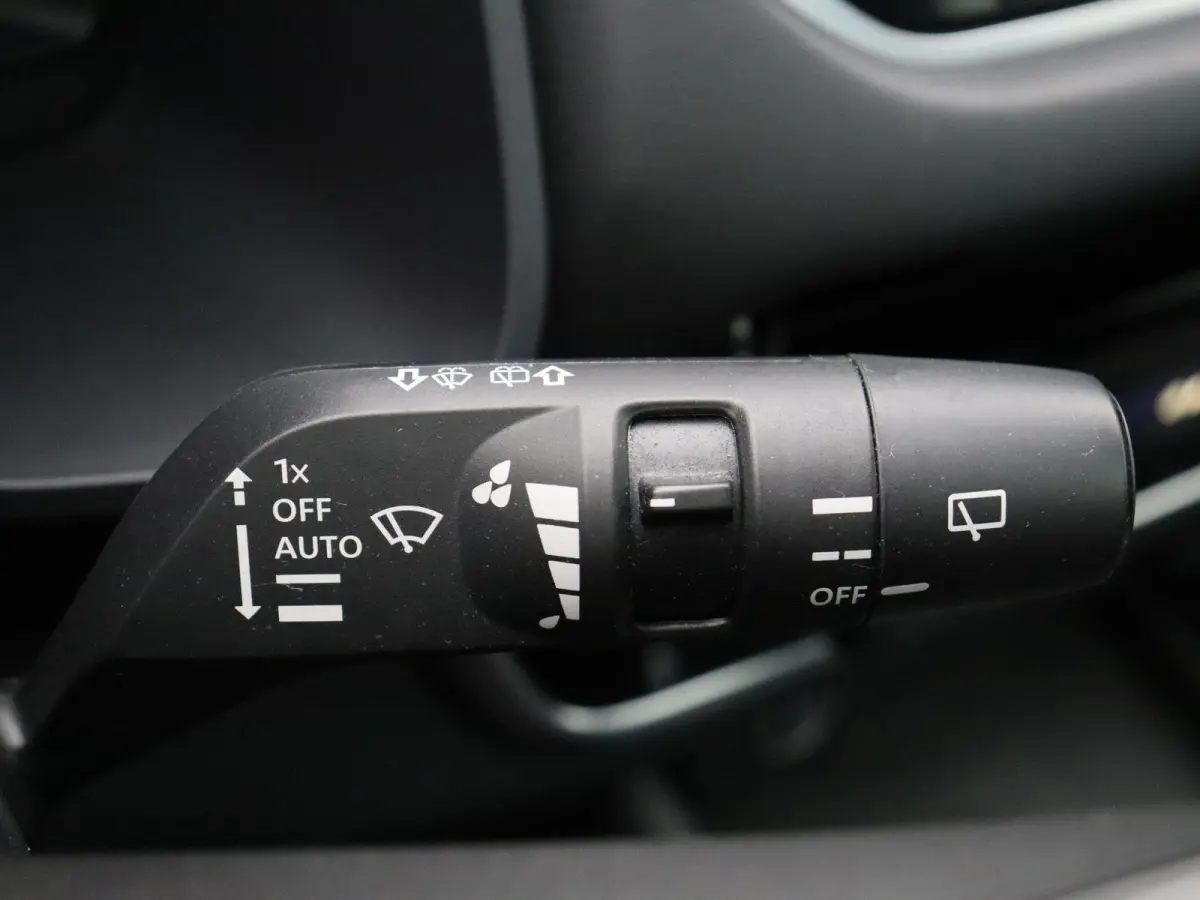 1.3 MHEV N-Connecta | Panoramadak | Rondomzicht camera | Climate control | Adaptive cruise control | Navigatie | DAB radio | Keyless |