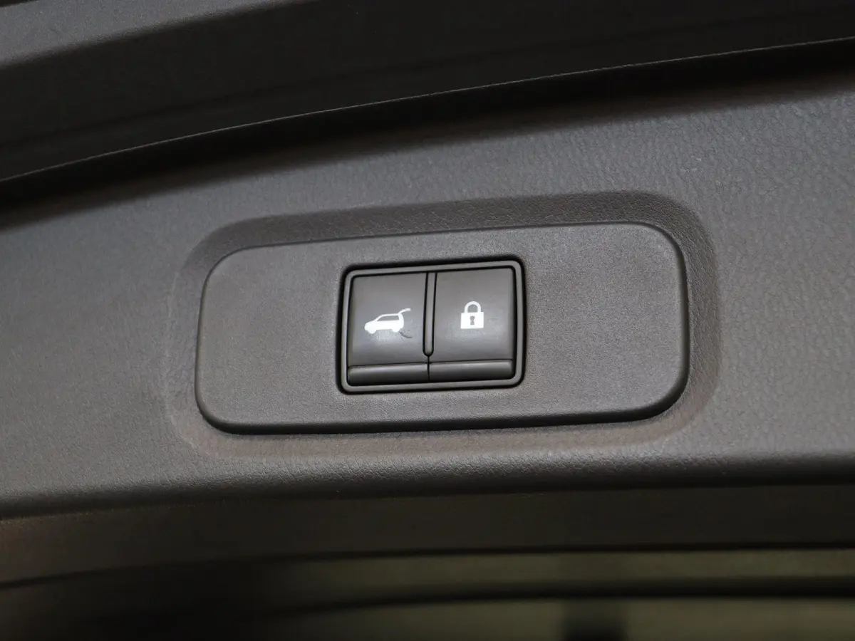 1.3 MHEV N-Connecta | Panoramadak | Rondomzicht camera | Climate control | Adaptive cruise control | Navigatie | DAB radio | Keyless |