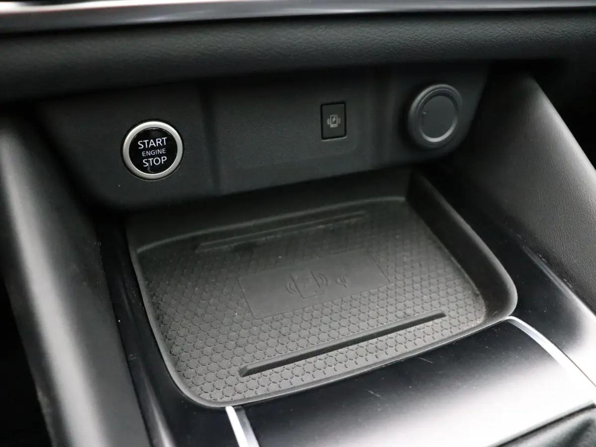 1.3 MHEV N-Connecta | Panoramadak | Rondomzicht camera | Climate control | Adaptive cruise control | Navigatie | DAB radio | Keyless |