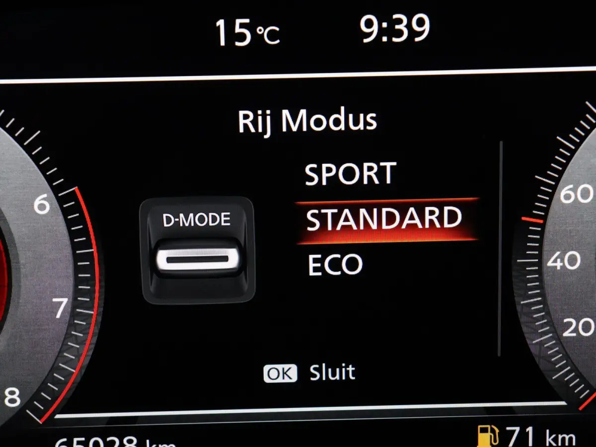 1.3 MHEV N-Connecta | Panoramadak | Rondomzicht camera | Climate control | Adaptive cruise control | Navigatie | DAB radio | Keyless |