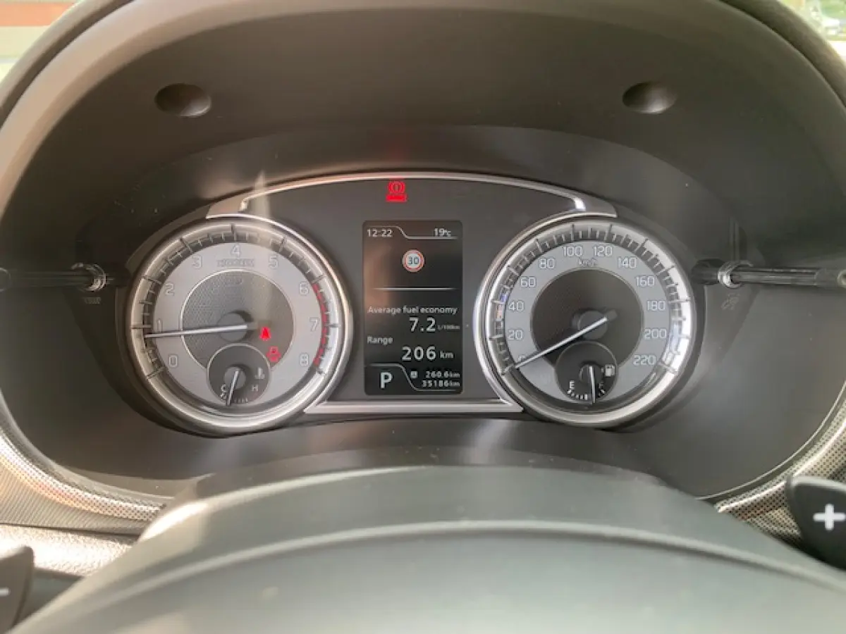 1.4 Boosterjet Stijl. Automaat , panoramadak, achteruitrijcamera.