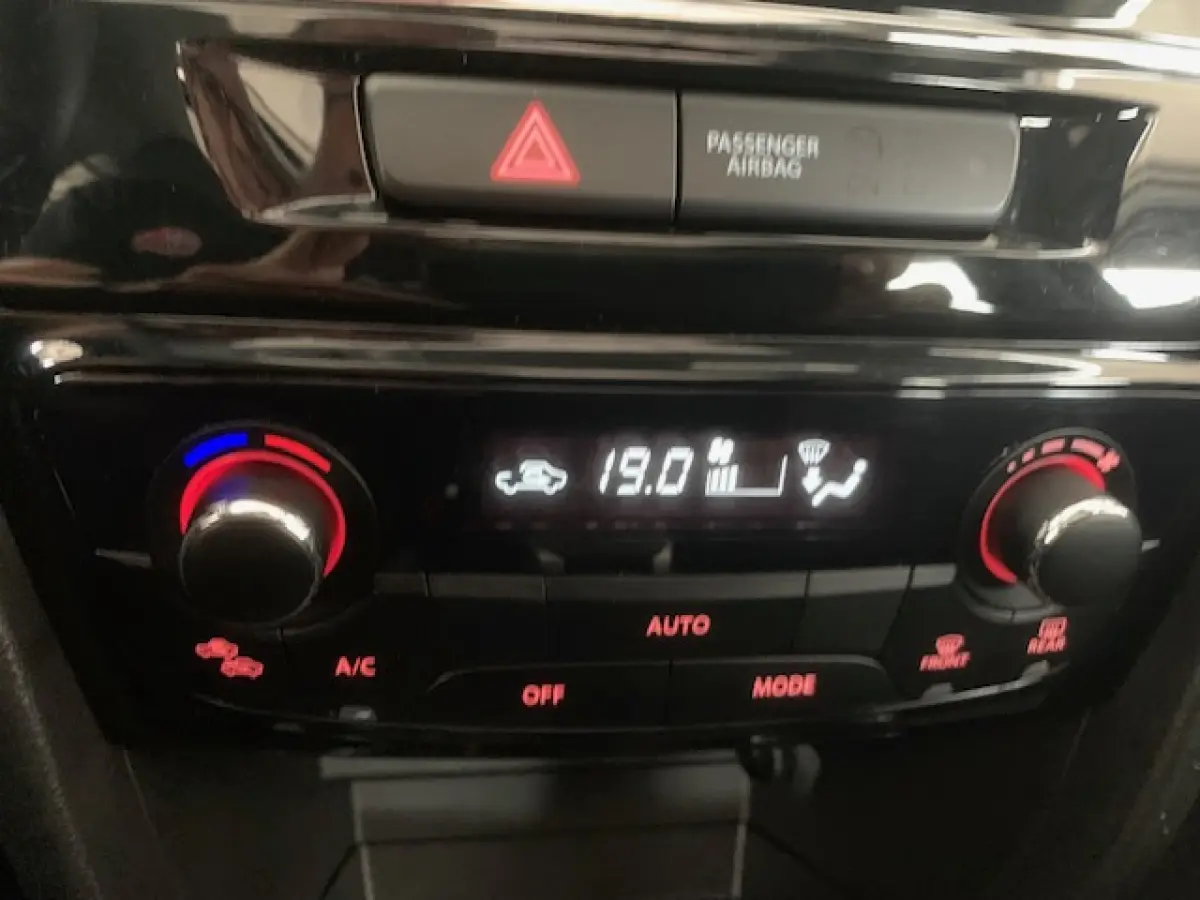 1.4 Boosterjet Stijl. Automaat , panoramadak, achteruitrijcamera.