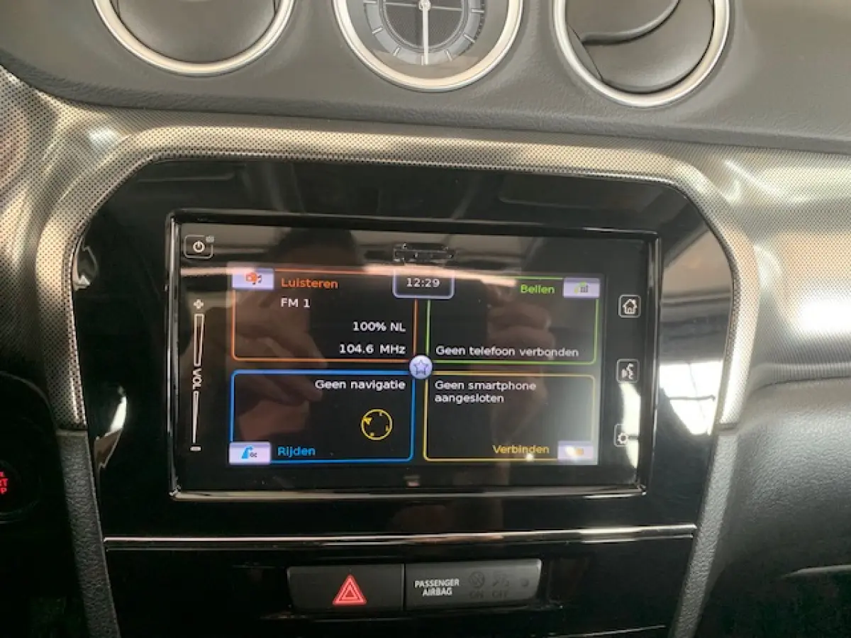1.4 Boosterjet Stijl. Automaat , panoramadak, achteruitrijcamera.