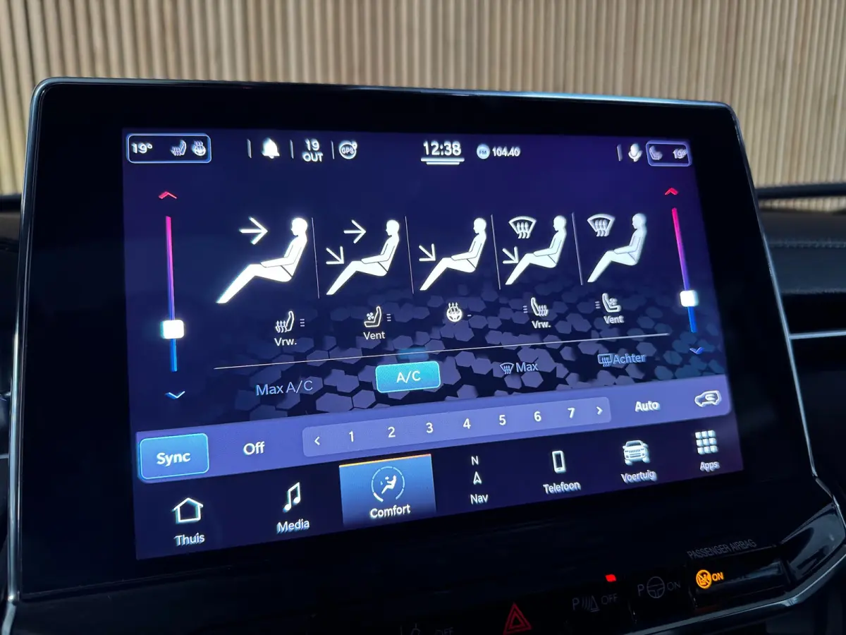 4xe 240 Plug-in Hybrid S PANO|ALPINE SOUND|ACC|360 CAM|STOELVENTILATIE|19 INCH