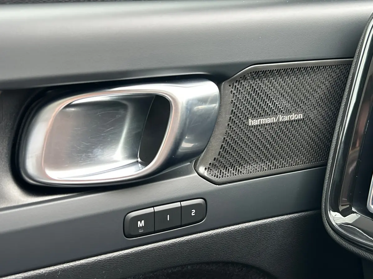 Recharge Ultimate 69 kWh | Harman/Kardon | SoH 95% | Memory | Pilot Assist | 360 camera | Nubuck |