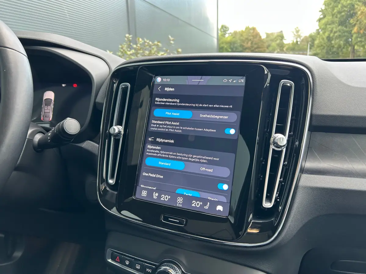 Recharge Ultimate 69 kWh | Harman/Kardon | SoH 95% | Memory | Pilot Assist | 360 camera | Nubuck |