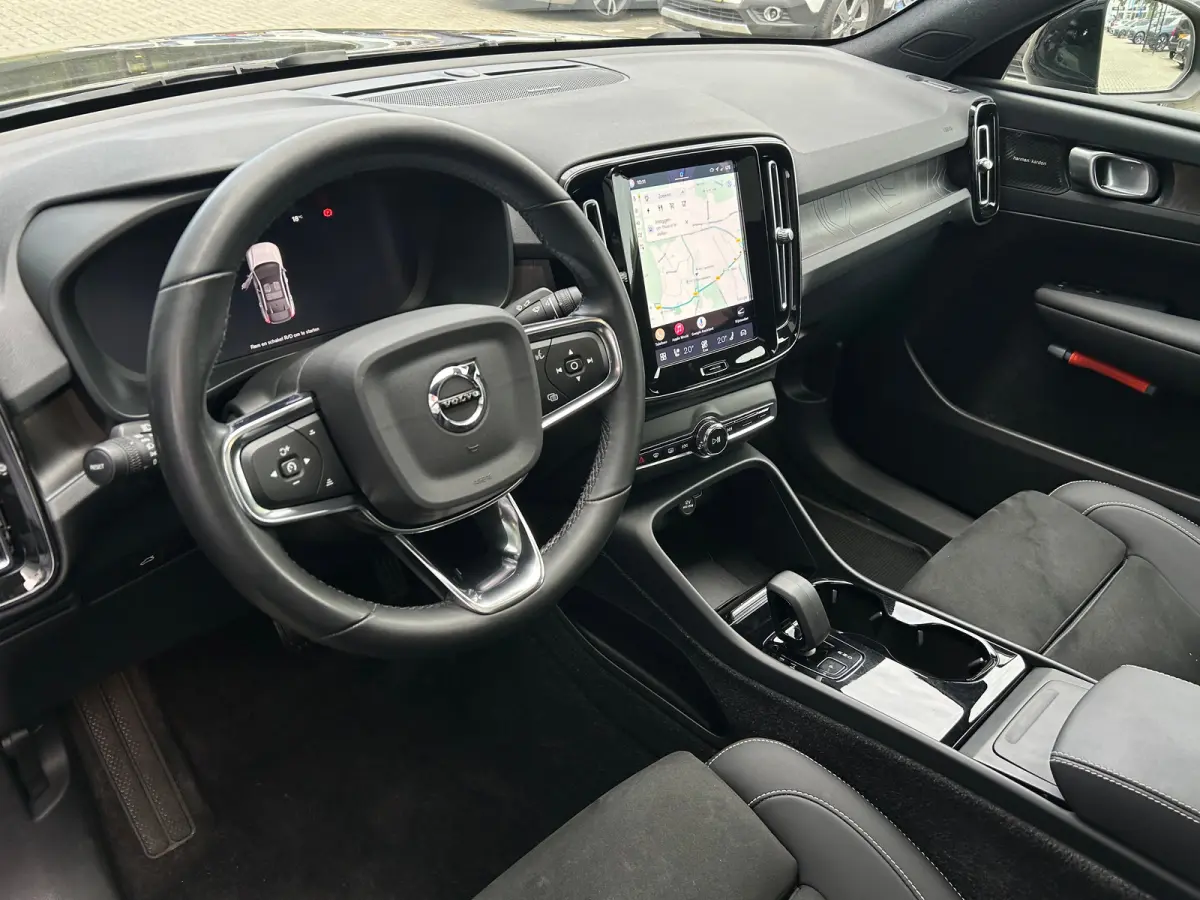 Recharge Ultimate 69 kWh | Harman/Kardon | SoH 95% | Memory | Pilot Assist | 360 camera | Nubuck |