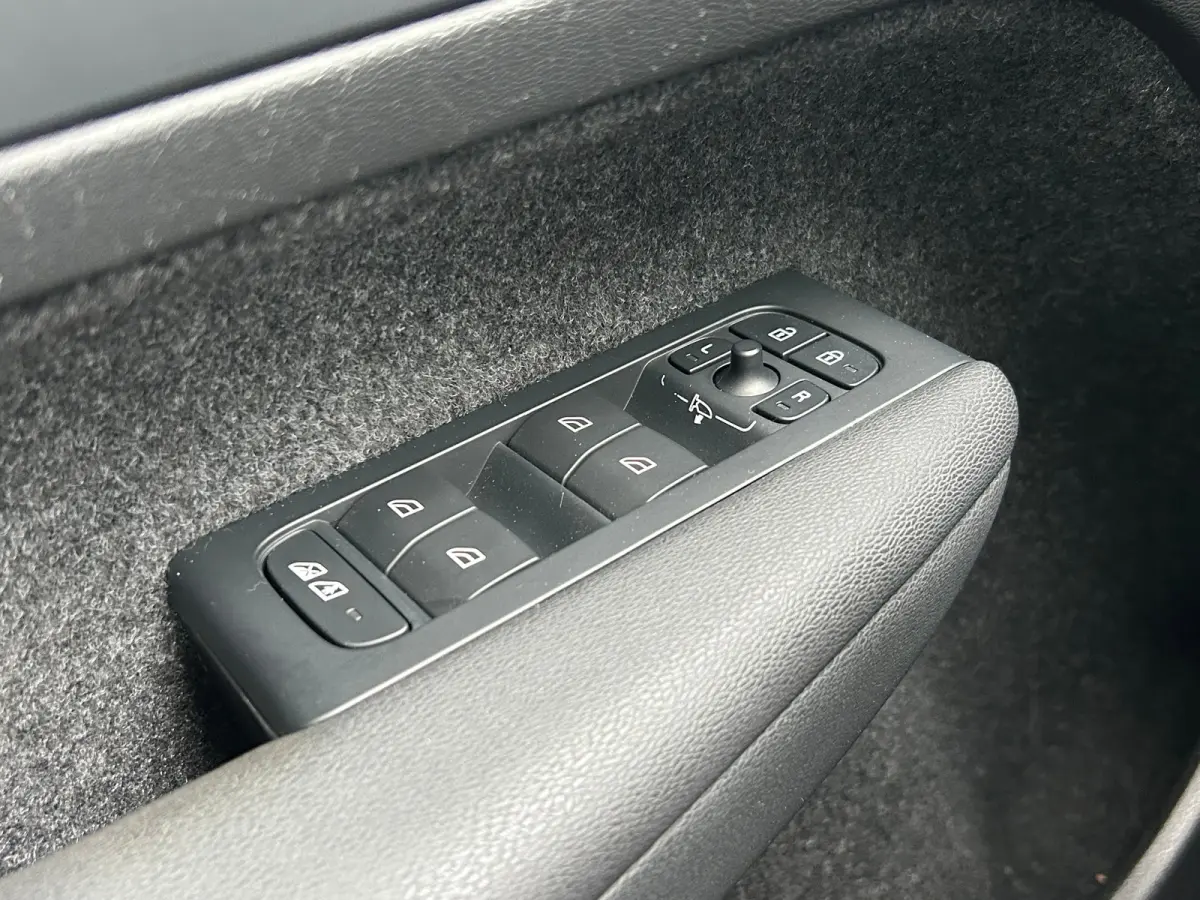 Recharge Ultimate 69 kWh | Harman/Kardon | SoH 95% | Memory | Pilot Assist | 360 camera | Nubuck |
