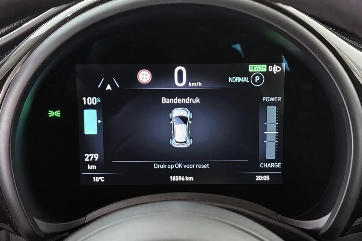 3+1 Icon 42 kWh Stoelverwarming Camera Apple CarPlay Dodehoek