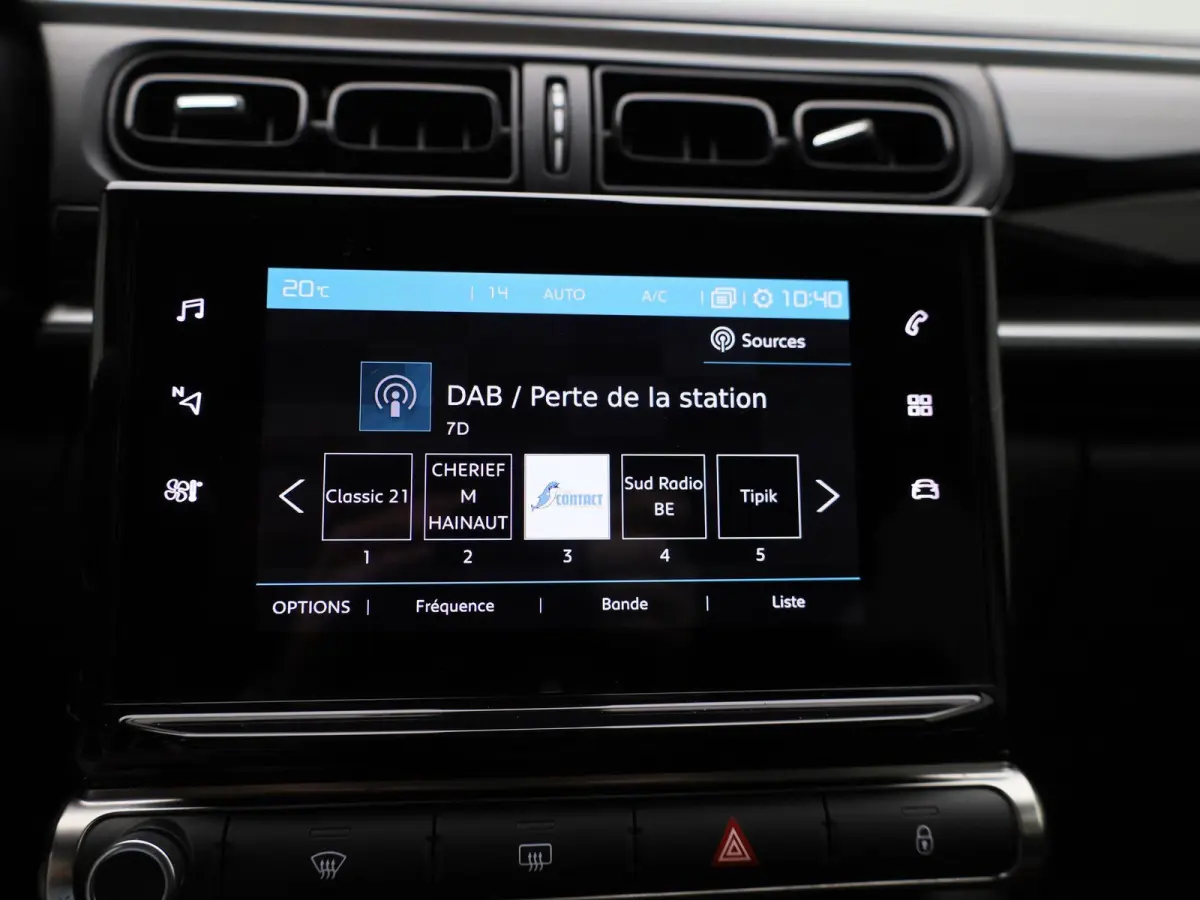 1.2 PureTech Feel | APPLE CARPLAY | ANDROID AUTO | DAB RADIO | BLUETOOTH | CLIMATE CONTROL | CRUISE CONTROL | NAVIGATIE | LED DAGRIJVERLICHTING | GETINTE RUITEN | AIRCO