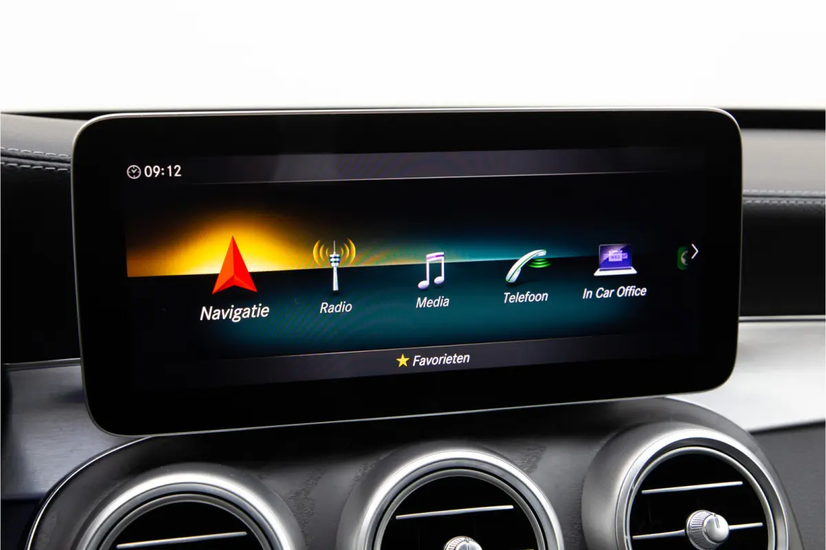 300 e AMG Premium, Nightpack, Panorama, Burmester, Luchtvering, Carplay, Digital cockpit, Facelift 2020