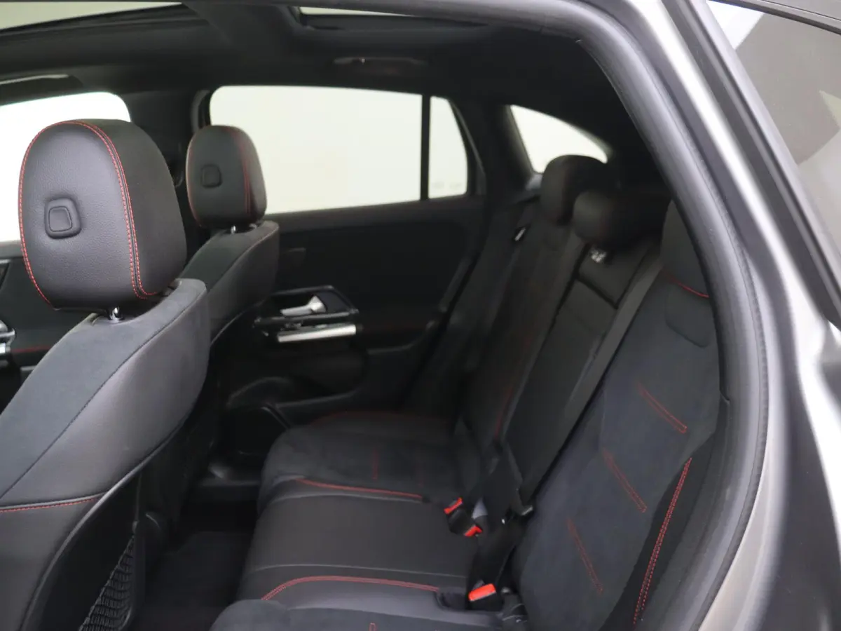 200 Business Solution AMG Premium Plus /Panoramadak /Memory Stoelen /20 Inch / AMG45 pakket /Mountaingrey Magno