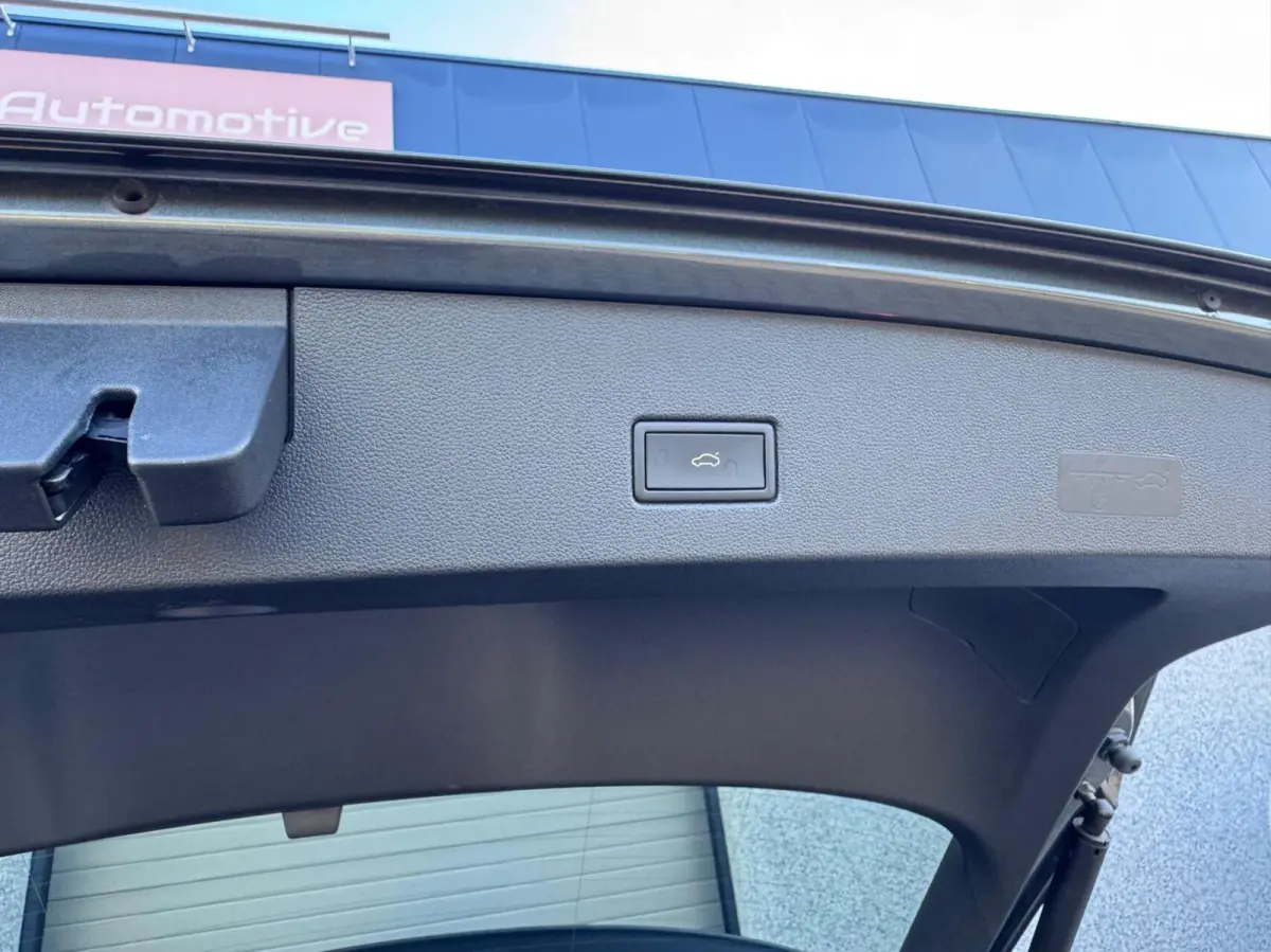1.5 TSI Sport Black Style Virtual/Camer/Stoelverw/ACC/CarPlay