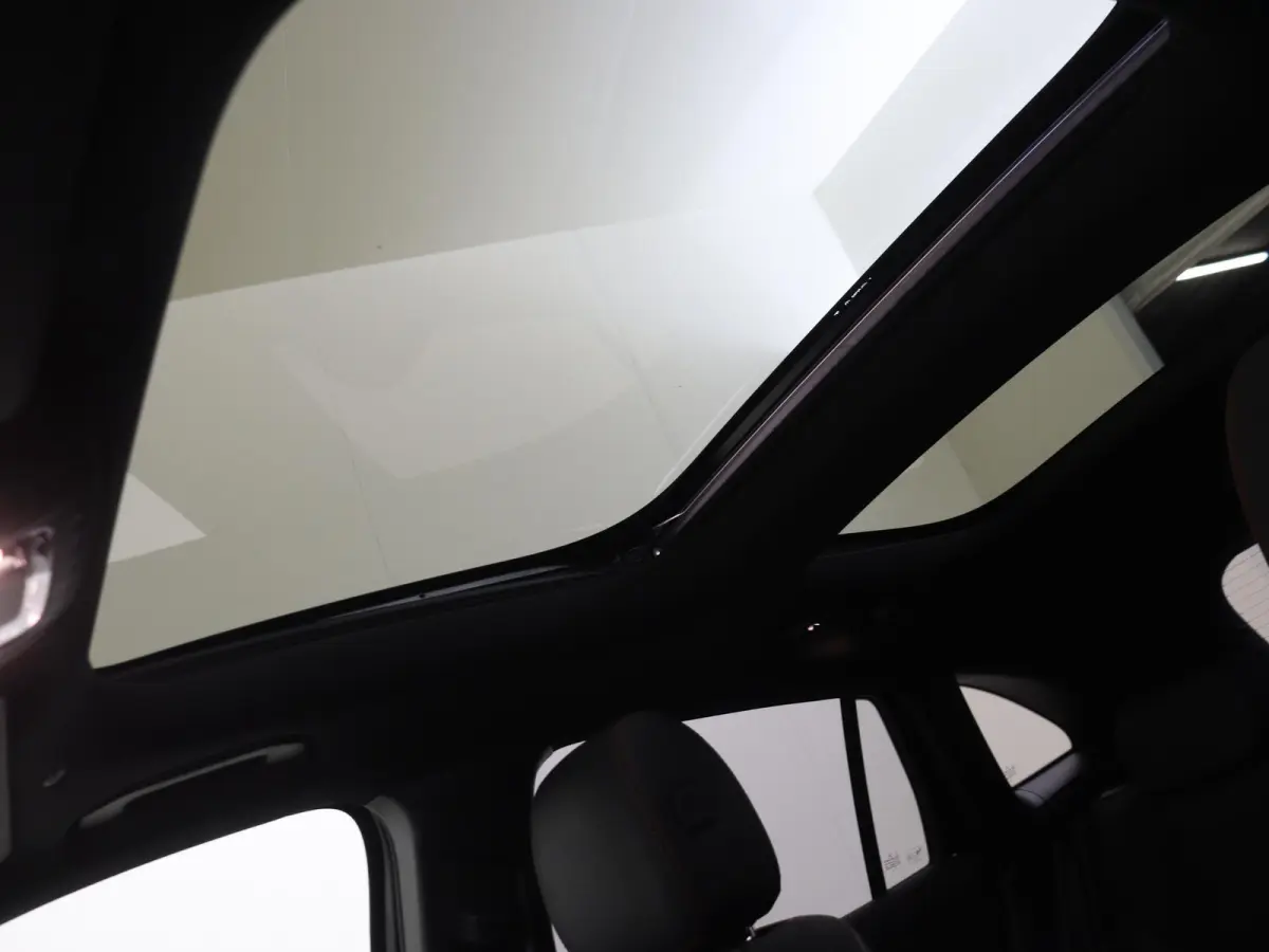 250 e Star Edition AMG Line /Panoramadak /20 Inch /Night Pakket ll