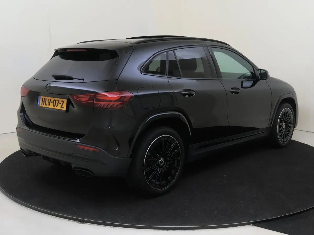 250 e Star Edition AMG Line /Panoramadak /20 Inch /Night Pakket ll