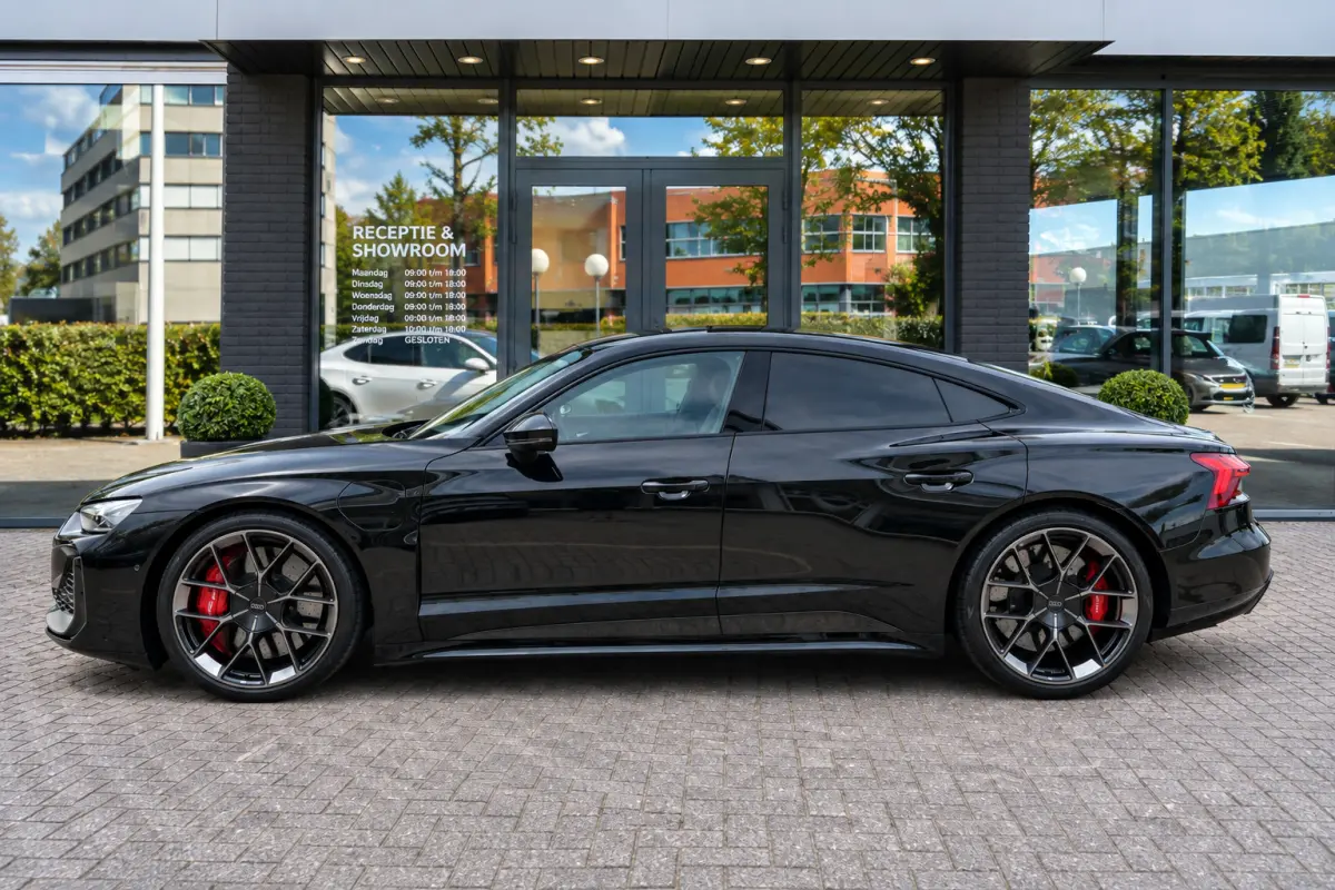 RS Performance l 843 pk I Ceramic l Carbon l Facelift