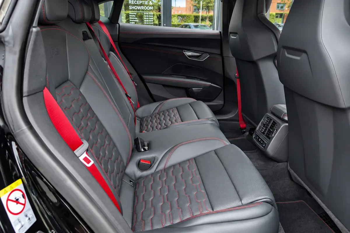 RS Performance l 843 pk I Ceramic l Carbon l Facelift