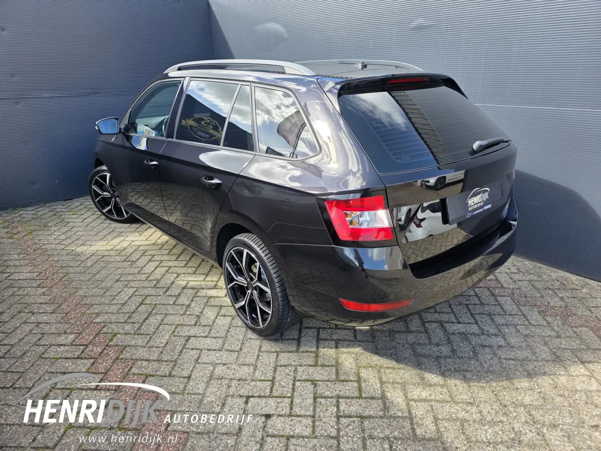 1.0 TSI Style Camera / Clima / Carplay / 17'' LMV / Cruise