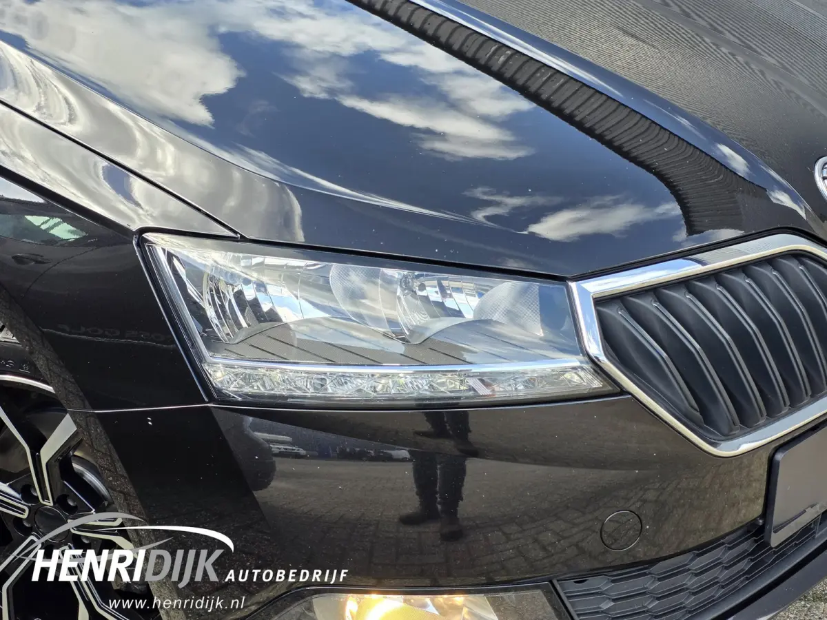 1.0 TSI Style Camera / Clima / Carplay / 17'' LMV / Cruise