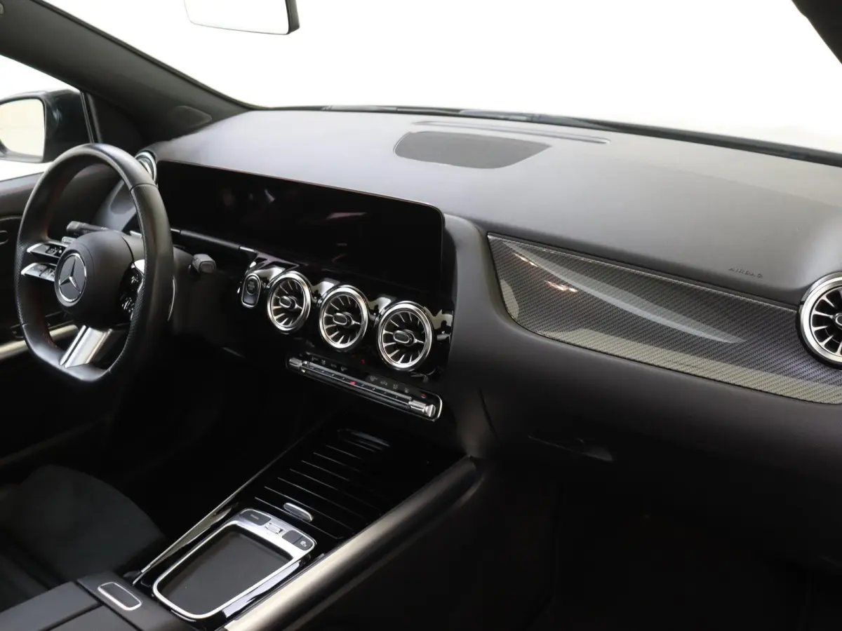 250 e AMG Line Premium /Panoramadak /Keyless-Go /Augmented reality
