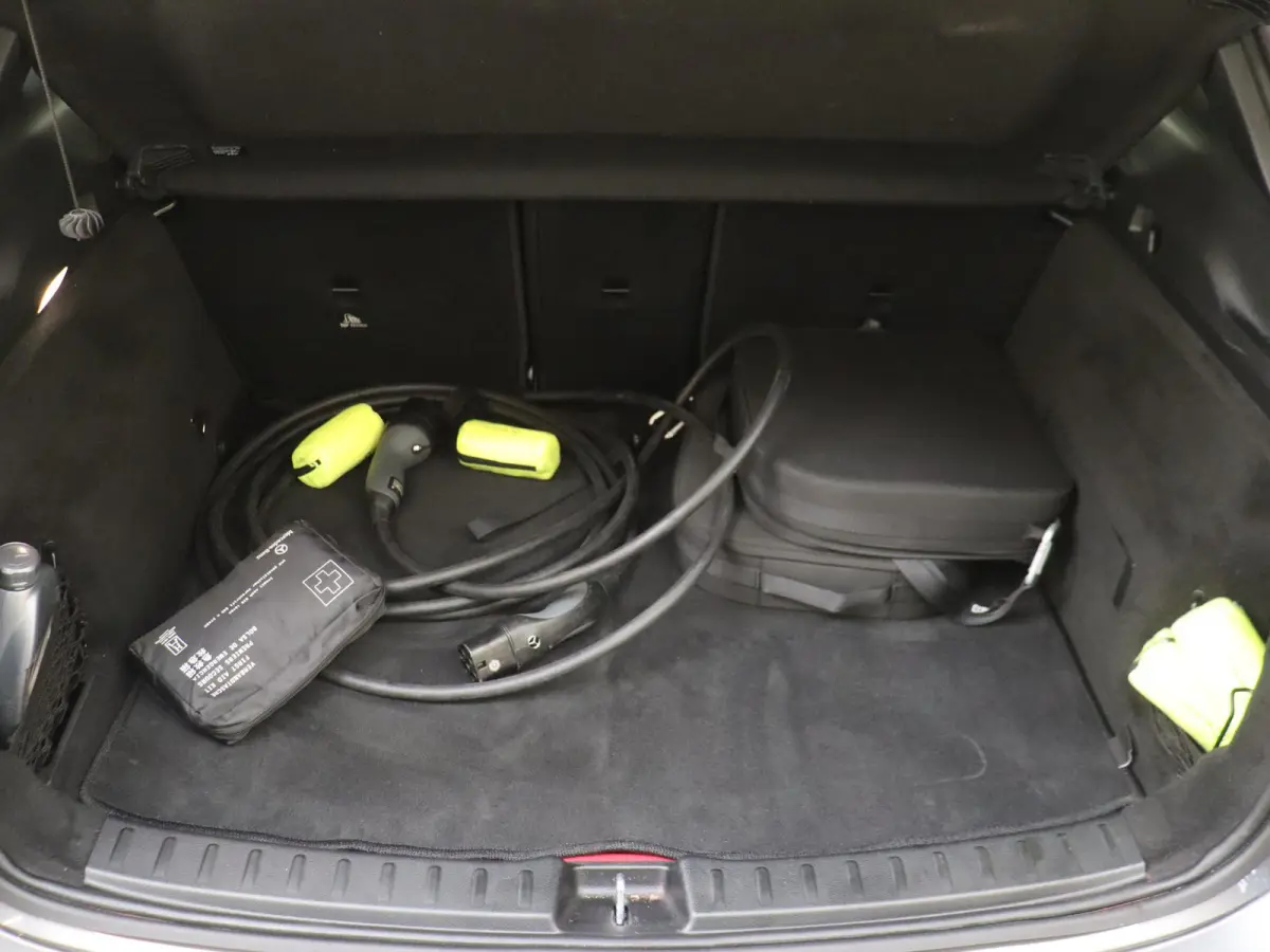 250 e AMG Line Premium /Panoramadak /Keyless-Go /Augmented reality