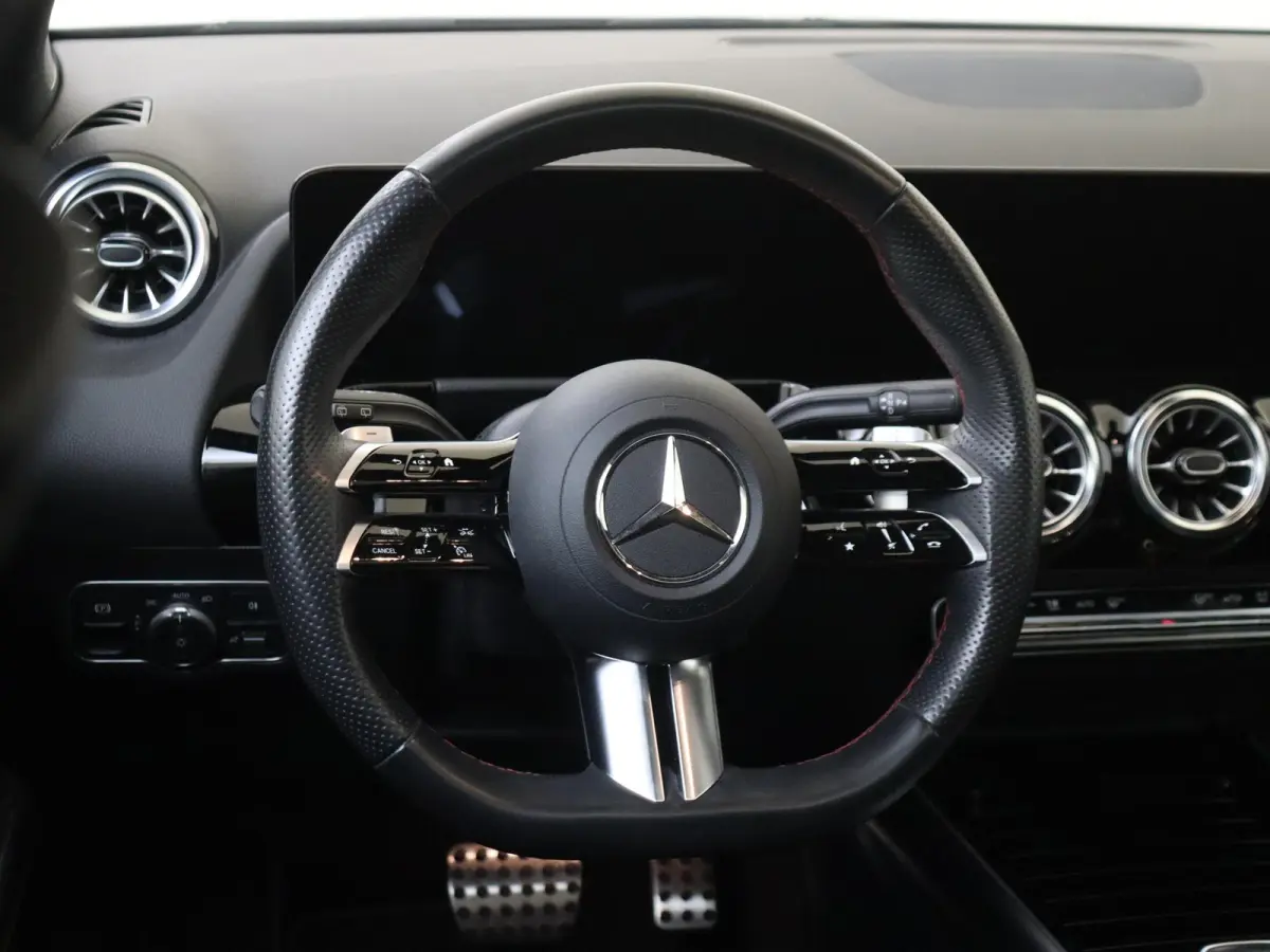 250 e AMG Line Premium /Panoramadak /Keyless-Go /Augmented reality