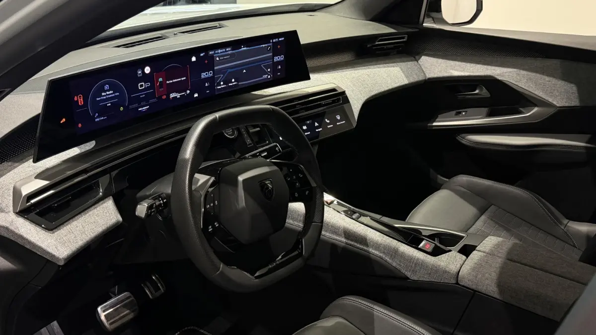Hybrid 145 GT - STOELVERWARMING - NAVIGATIE - CAMERA