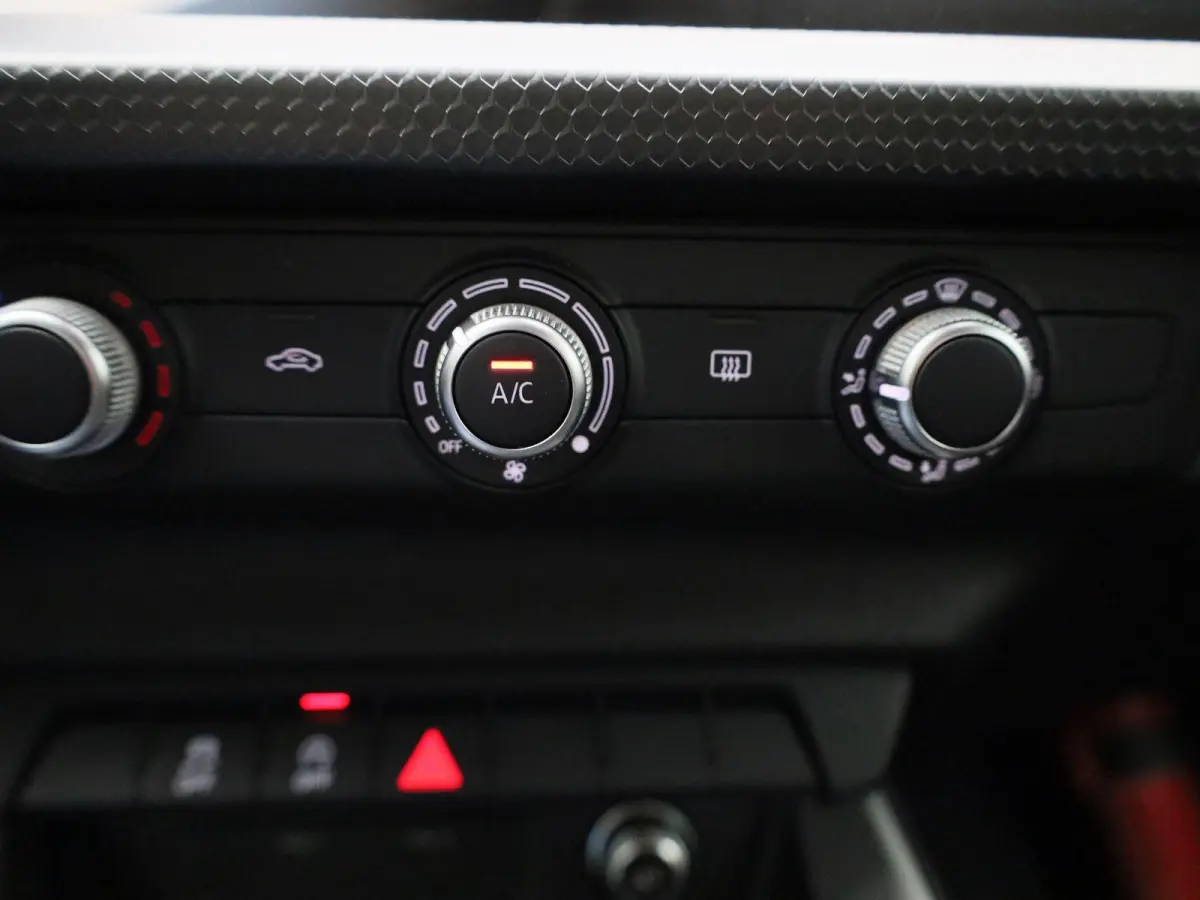 25 TFSI Pro Line | Apple Carplay / Android Auto | Cruise Control | Virtual Cockpit | Bluetooth | DAB | Parkeersensoren | Lichtmetalen Velgen |