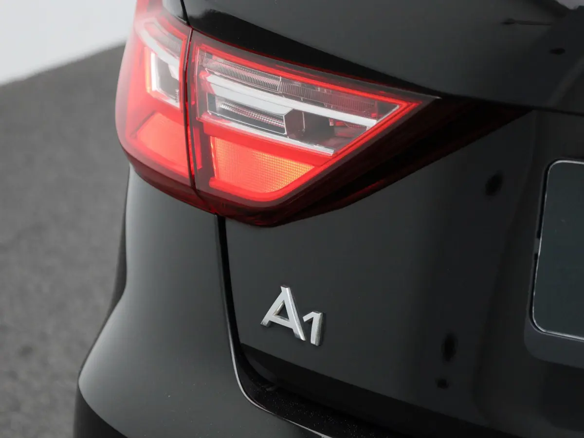 25 TFSI Pro Line | Apple Carplay / Android Auto | Cruise Control | Virtual Cockpit | Bluetooth | DAB | Parkeersensoren | Lichtmetalen Velgen |