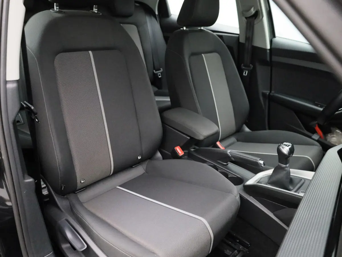25 TFSI Pro Line | Apple Carplay / Android Auto | Cruise Control | Virtual Cockpit | Bluetooth | DAB | Parkeersensoren | Lichtmetalen Velgen |