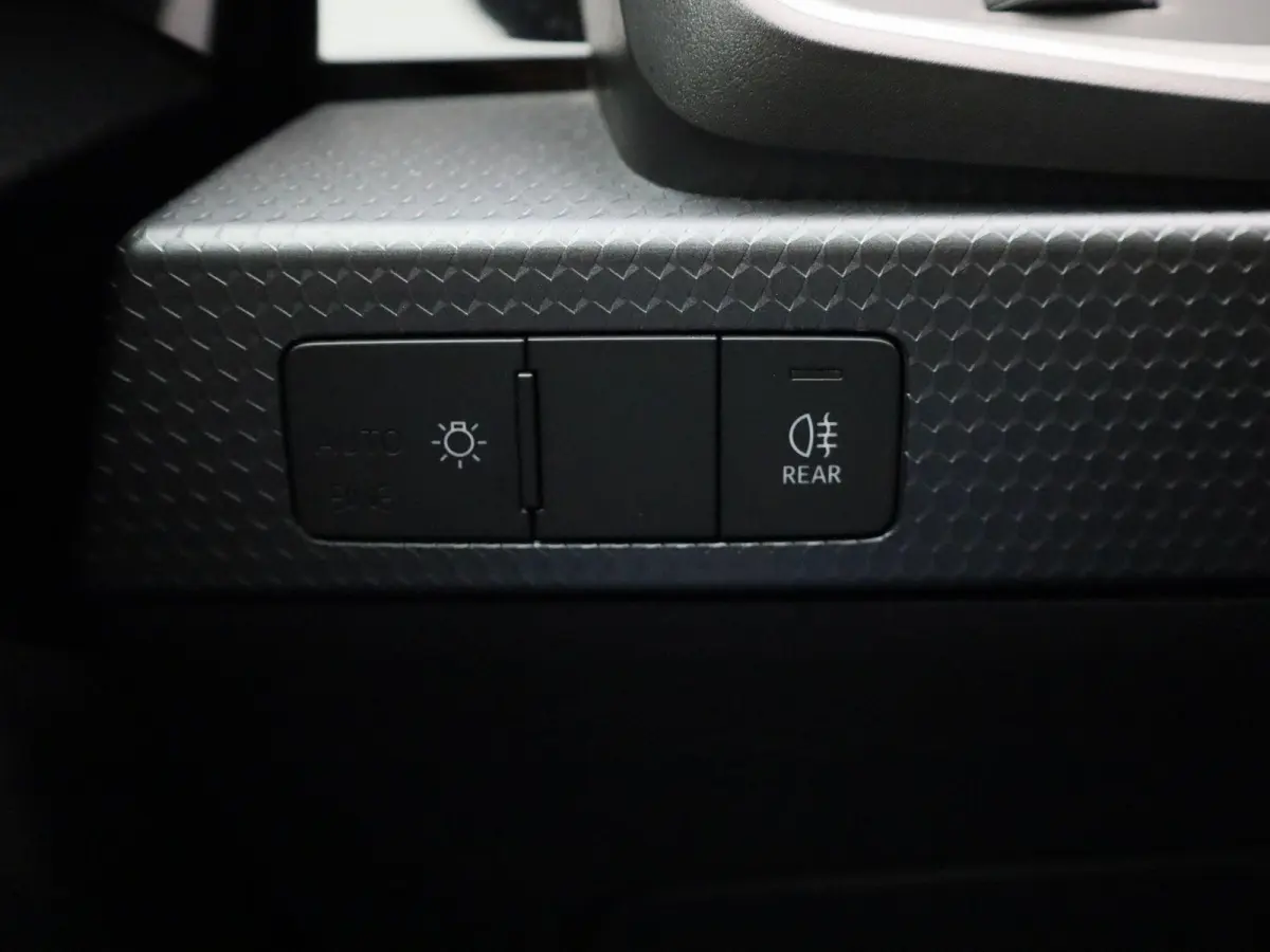 25 TFSI Pro Line | Apple Carplay / Android Auto | Cruise Control | Virtual Cockpit | Bluetooth | DAB | Parkeersensoren | Lichtmetalen Velgen |