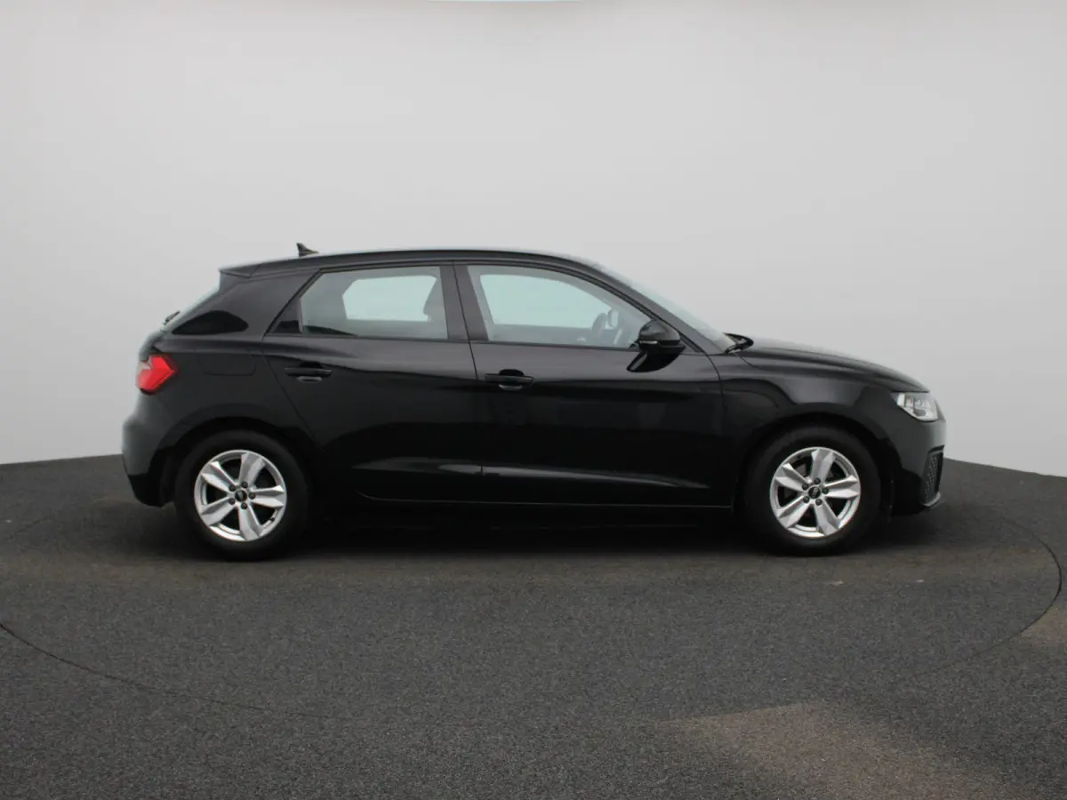 25 TFSI Pro Line | Apple Carplay / Android Auto | Cruise Control | Virtual Cockpit | Bluetooth | DAB | Parkeersensoren | Lichtmetalen Velgen |