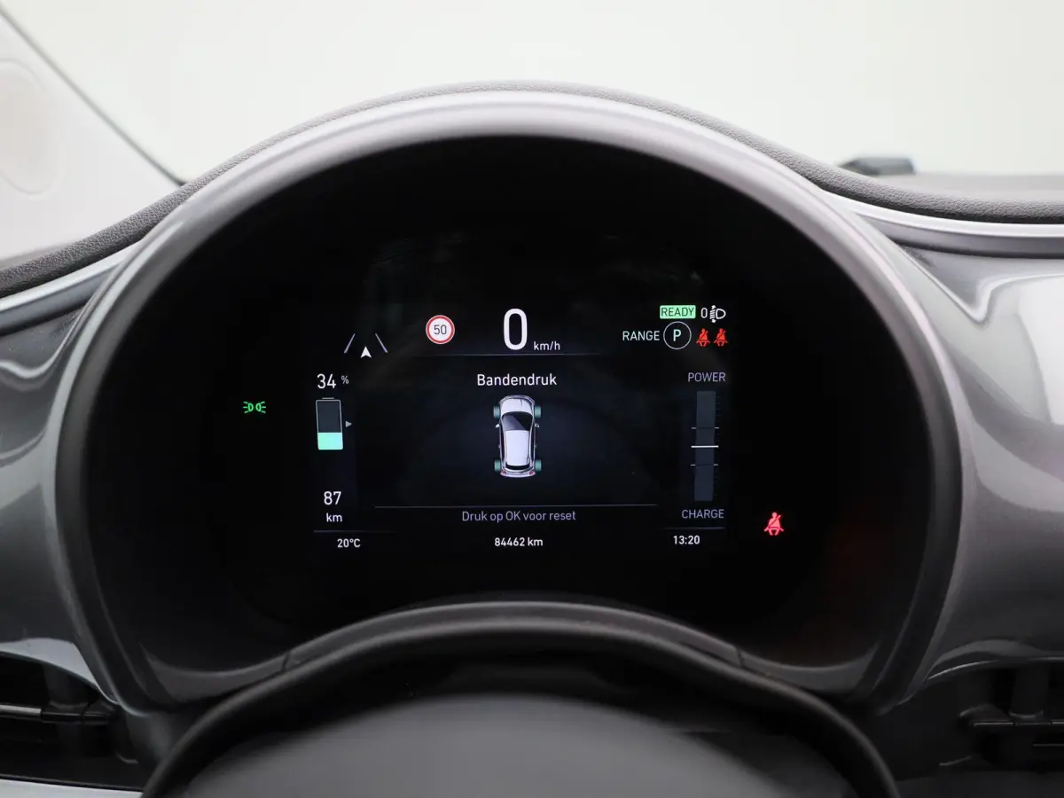 Icon 42 kWh | Automaat | Virtual cockpit | Apple Carplay / Android Auto | Climate Control | Cruise Control | Navigatie | Bluetooth | Lichtmetalen Velgen |