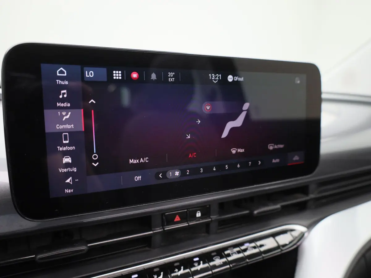 Icon 42 kWh | Automaat | Virtual cockpit | Apple Carplay / Android Auto | Climate Control | Cruise Control | Navigatie | Bluetooth | Lichtmetalen Velgen |