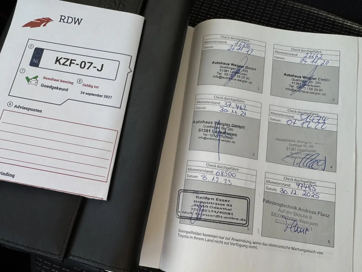 1.0 VVT-i x-cite | Apple Carplay/Android | Onderhoud+ | Achteruitrijcamera