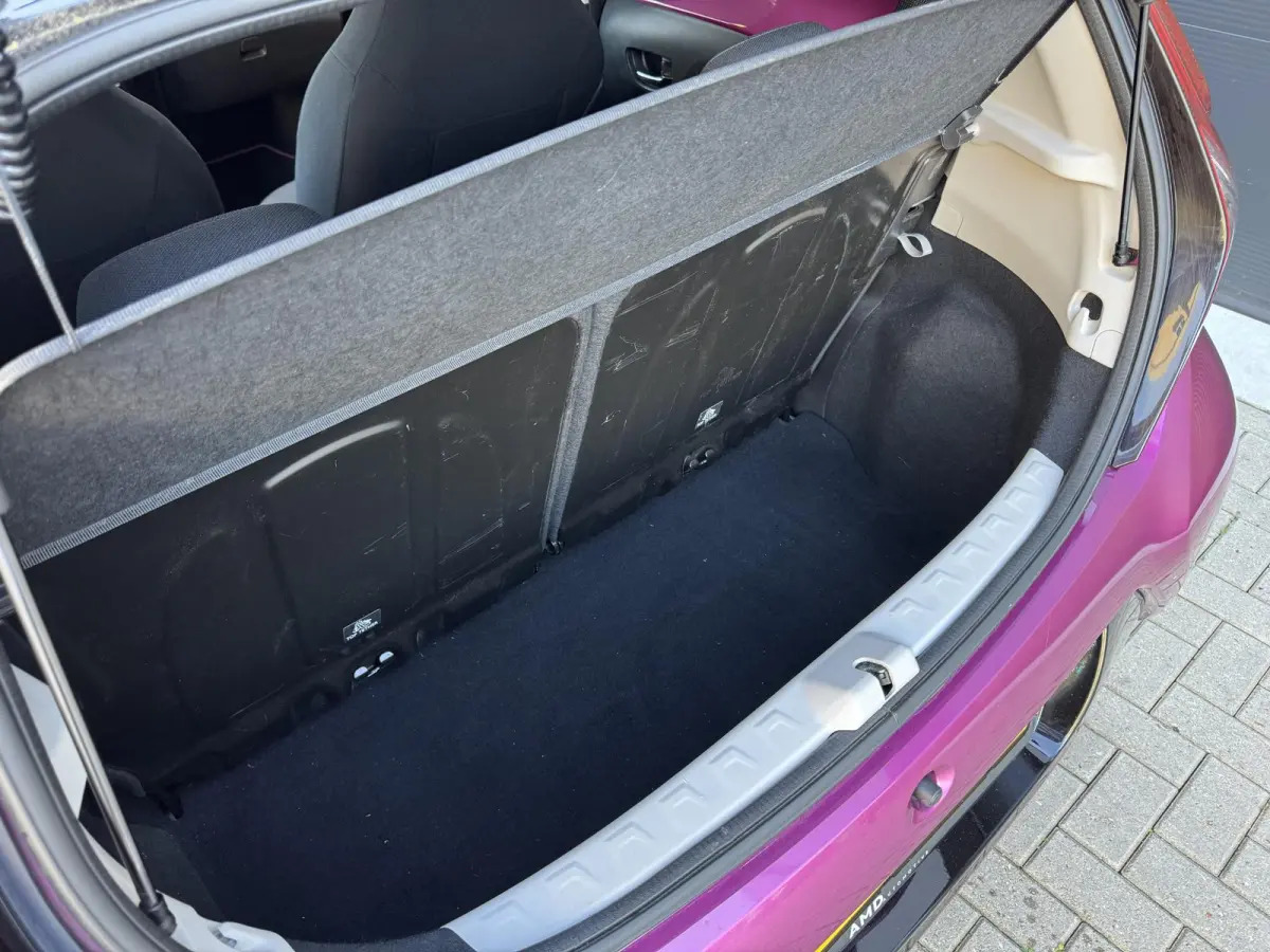 1.0 VVT-i x-cite | Apple Carplay/Android | Onderhoud+ | Achteruitrijcamera